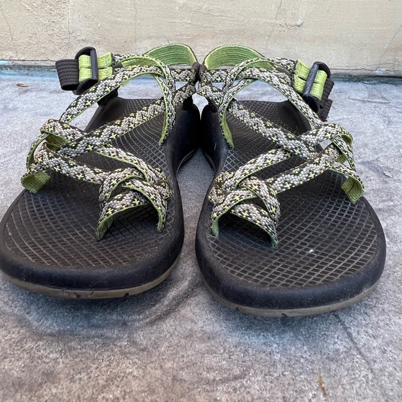 Chaco SandalsHiking Outdoor Sandal green and brown - Picture 2 of 10